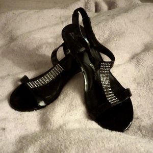 Ack heels with rhinestones